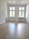 Schlafzimmer mit Zugang Balkon