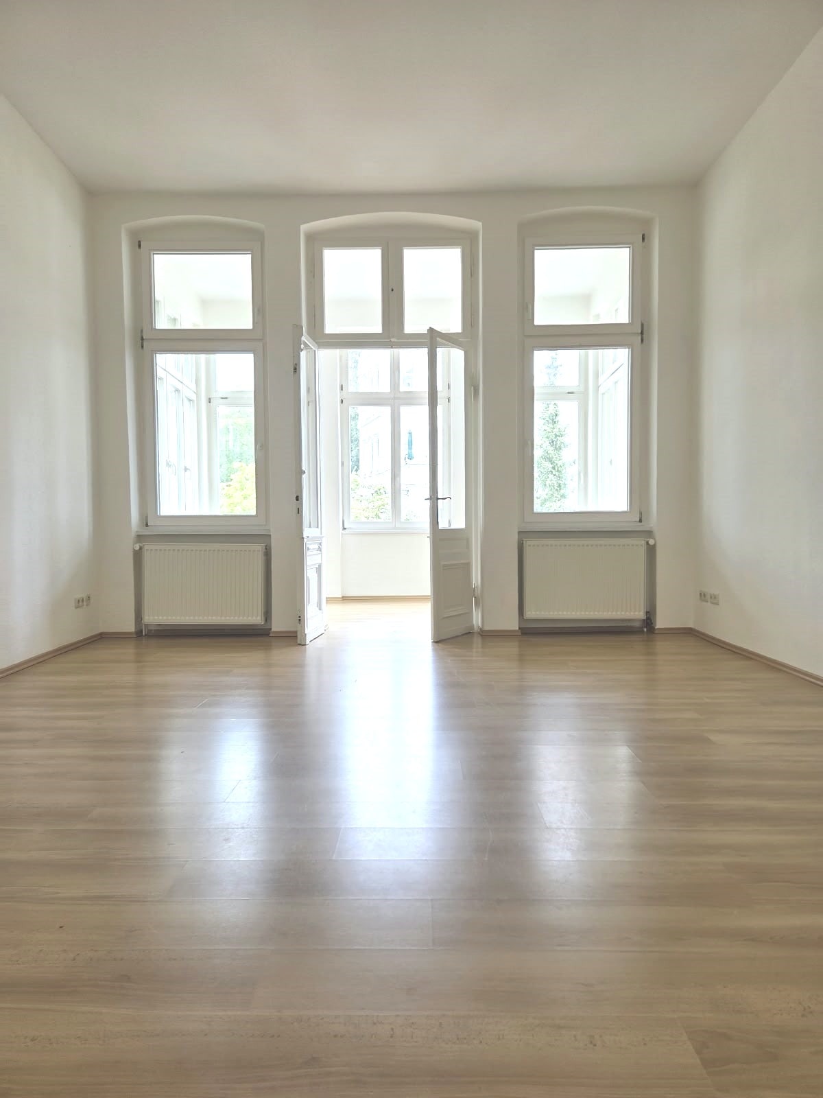 Schlafzimmer mit Loggia